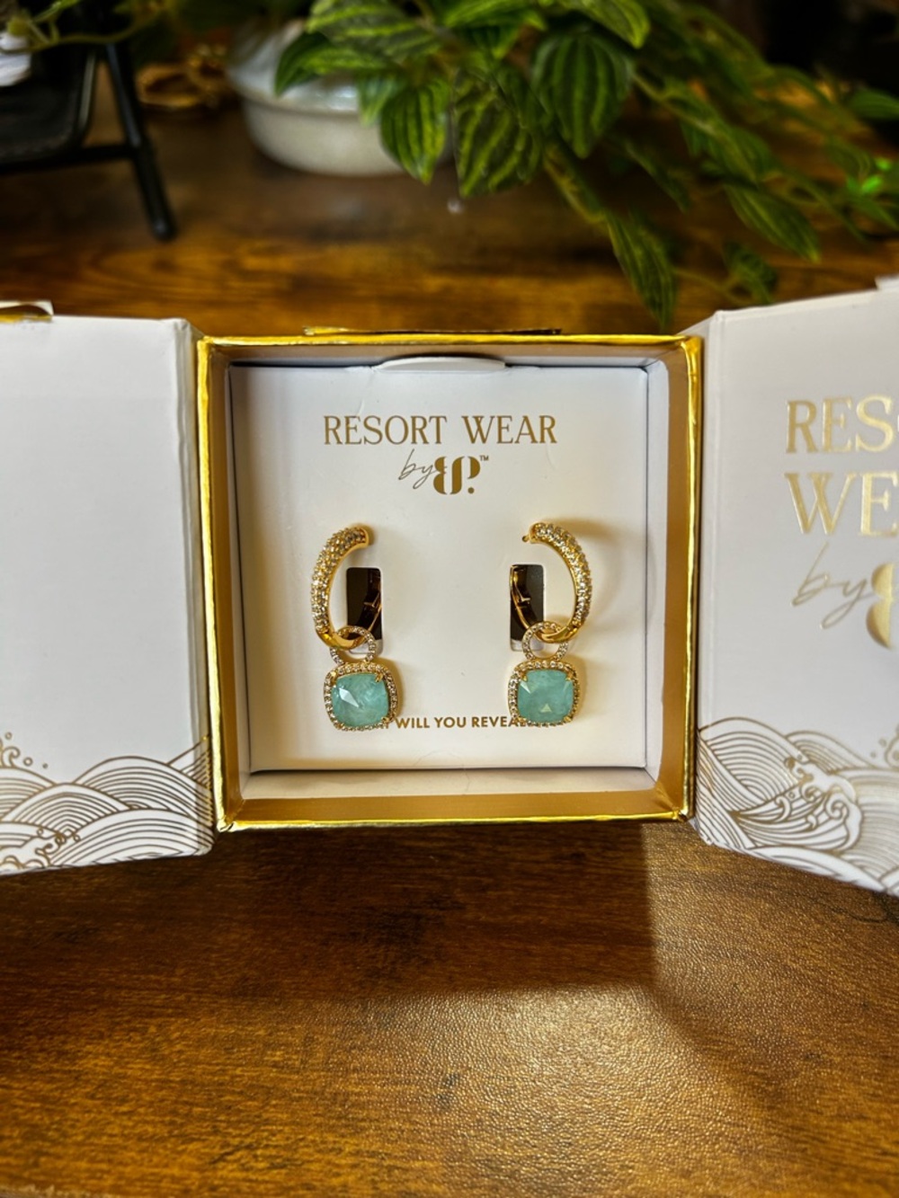 Bomb Party Resort Wear “The Rosemary Drops” Gold Earrings
